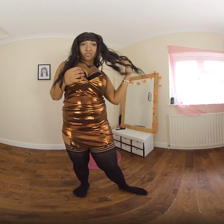 Dink Lu Is All Dressed Up VR Porn Video